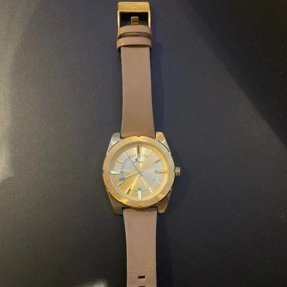 Diesel watch - Picture 1 of 3